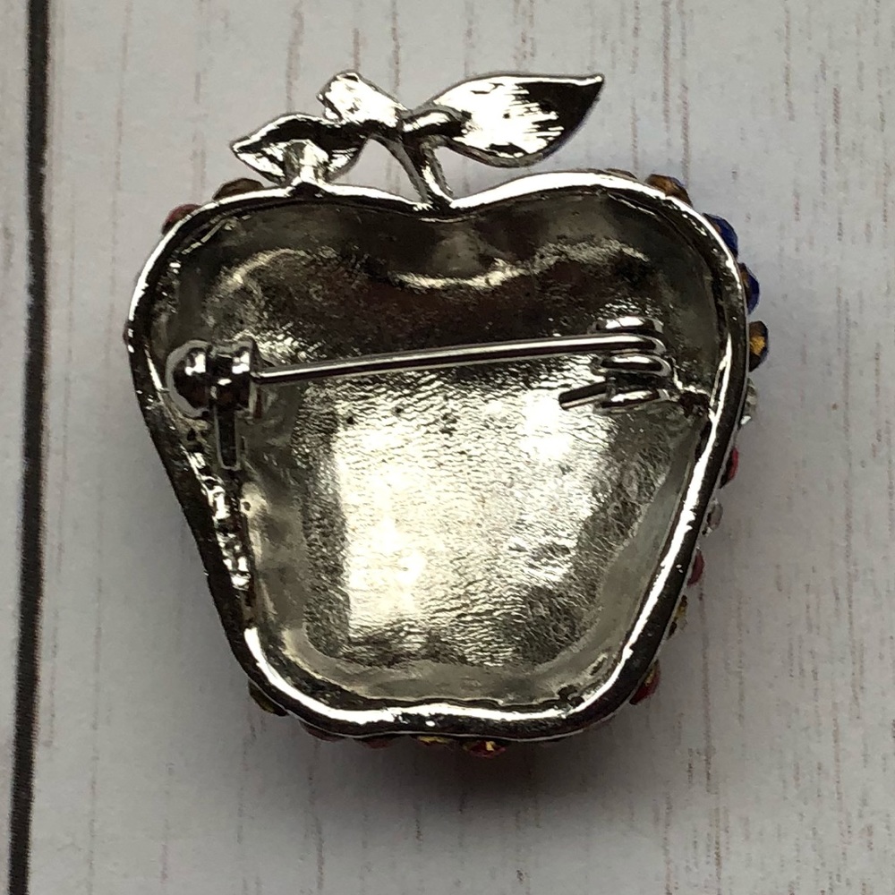 American Flag Apple Rhinestone Pin - Picture 5 of 5